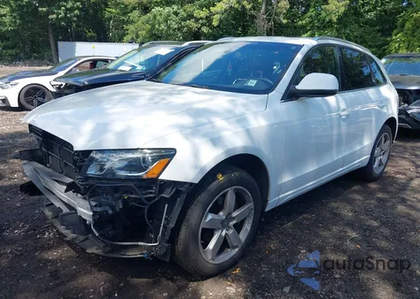 2010 Audi Q5 3.2 Premium z USA, uszkodzony, nr VIN WA1LKAFP4AA113036